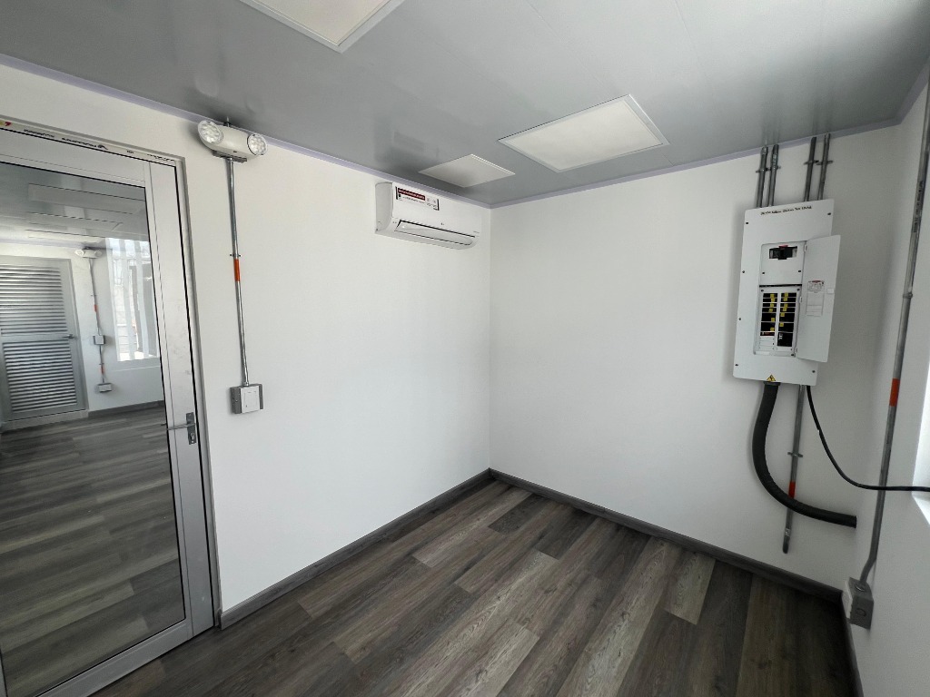 Oficina Modular: Muros Livianos e Instalaciones Técnicas