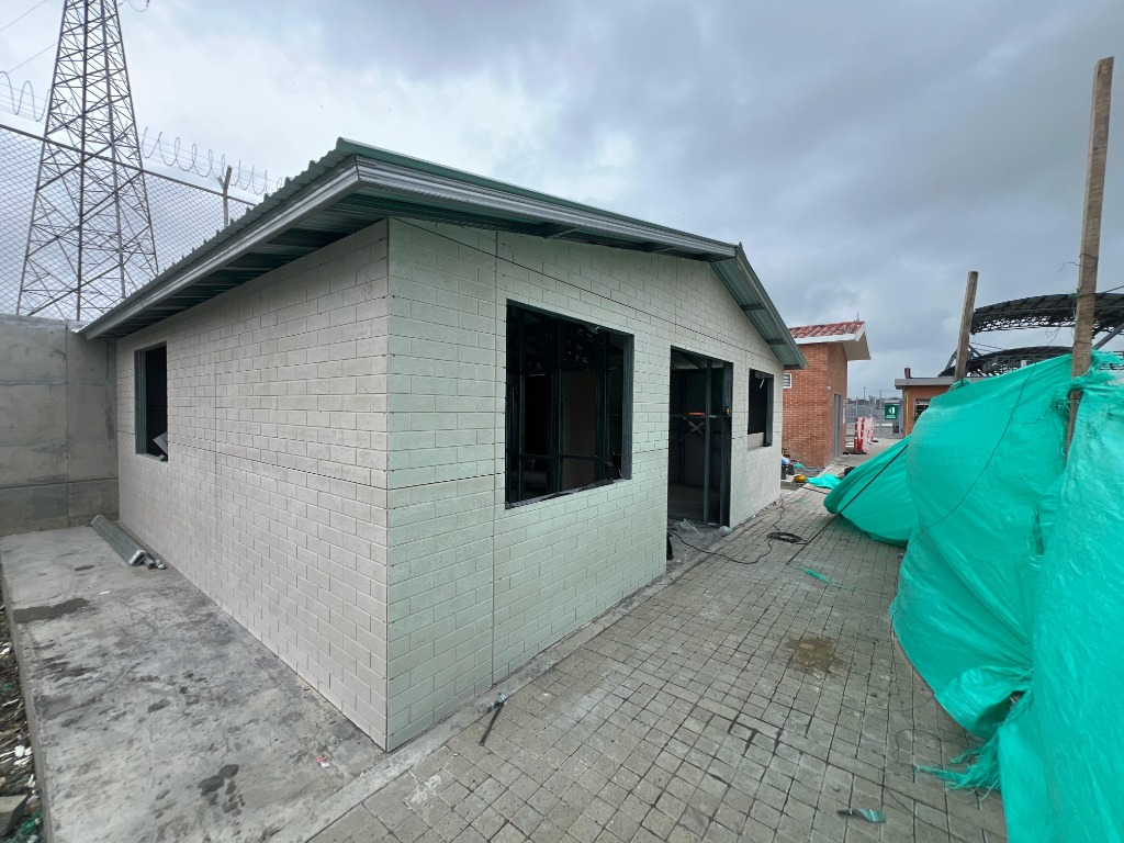 Fase 1.5: Modulación de Esquinas en Fibrocemento